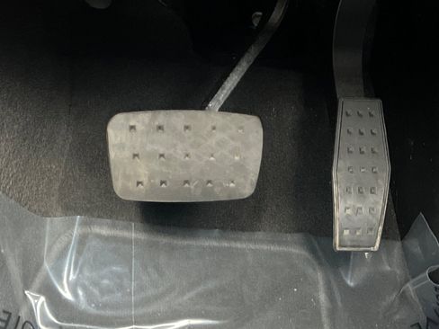 Certified 2025 Cadillac XT6 Premium Luxury image 45