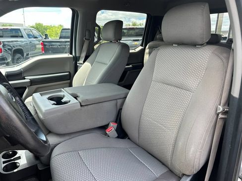 Used 2016 Ford F150 XLT w/ Equipment Group 302A Luxury AWD/4WD image 18