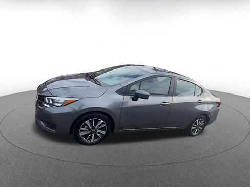 Used 2025 Nissan Versa SV FWD image 8
