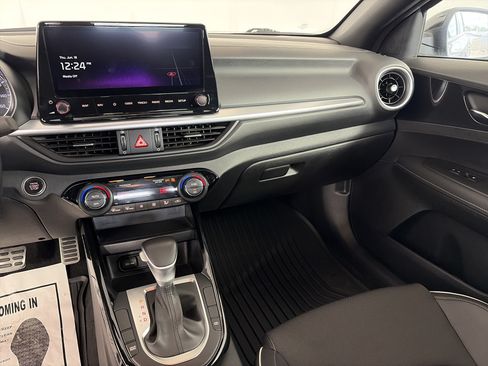 Certified 2023 Kia Forte GT-Line FWD image 4