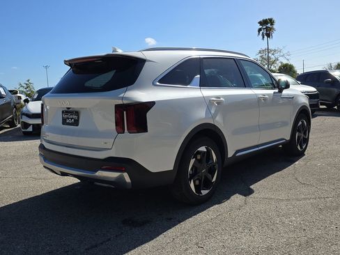 New 2026 Kia Sorento EX w/ EX Premium Package AWD/4WD image 8