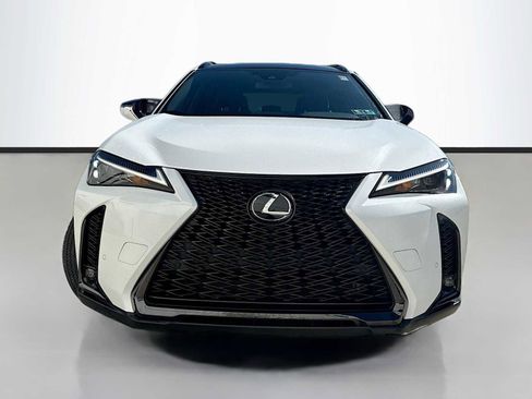 Used 2023 Lexus UX 250h F Sport AWD/4WD image 2