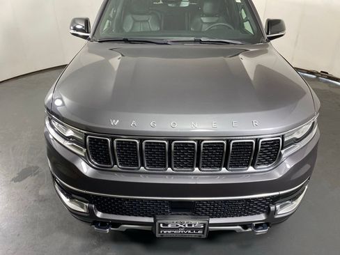Used 2023 Jeep Wagoneer L Series II w/ Premium Group I AWD/4WD image 7