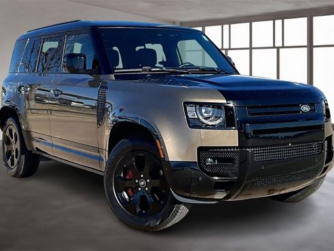 Used 2022 Land Rover Defender 110 X image 11