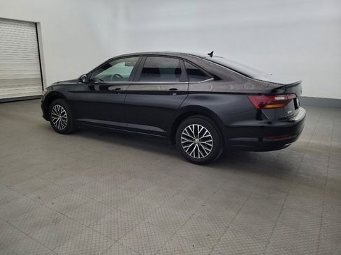 Used 2019 Volkswagen Jetta SE w/ Cold Weather Package FWD image 3