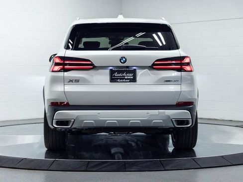 New 2026 BMW X5 xDrive40i w/ Climate Comfort Package AWD/4WD image 10