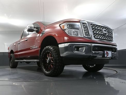 Used 2018 Nissan Titan SL w/ Texas Titan Edition AWD/4WD image 51