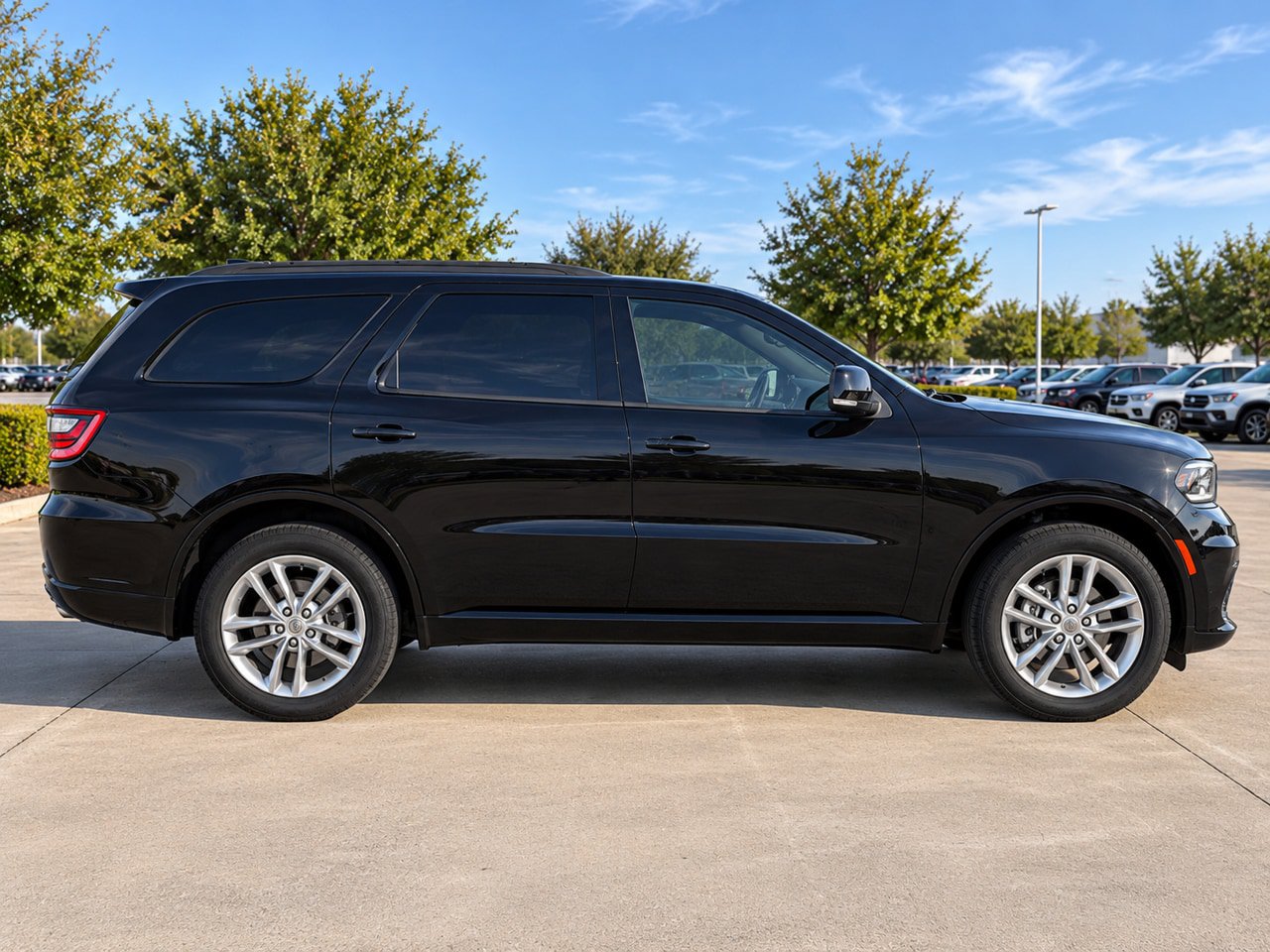 Used 2023 Dodge Durango GT AWD/4WD image 5