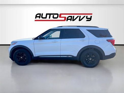 Used 2021 Ford Explorer XLT w/ Class III Trailer Tow Package image 4