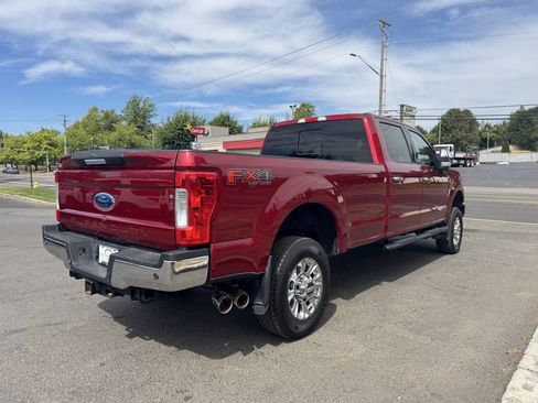 Used 2019 Ford F350 XLT w/ XLT Premium Package AWD/4WD image 3