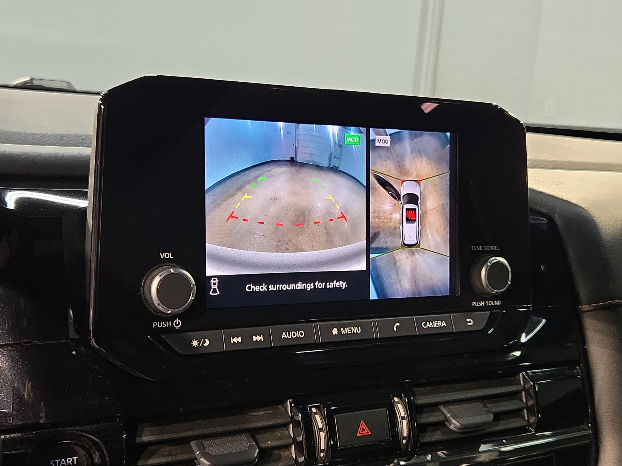 Used 2025 Nissan Pathfinder Rock Creek AWD/4WD image 30