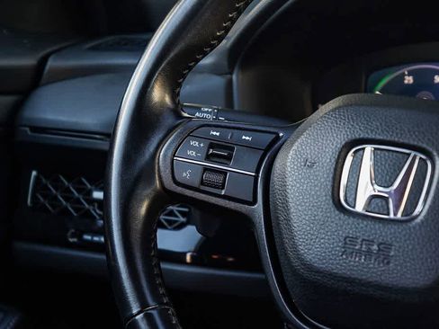 Used 2023 Honda Accord Sport image 8