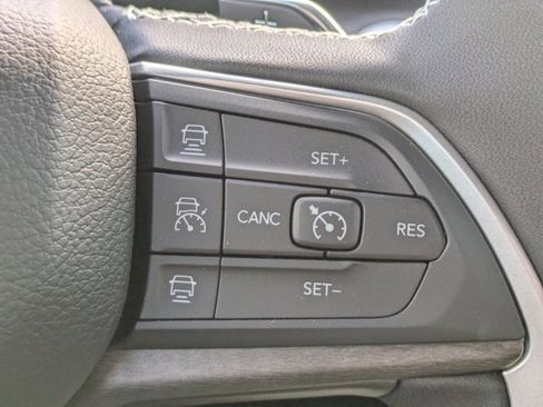 New 2025 Jeep Grand Cherokee L Limited w/ Black Appearance Package image 23