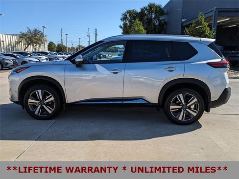 Used 2023 Nissan Rogue SL w/ SL Premium Package image 9