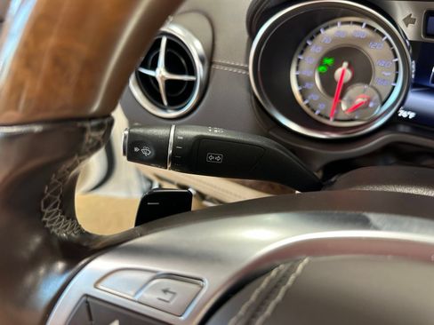 Used 2016 Mercedes-Benz SL 550 image 30