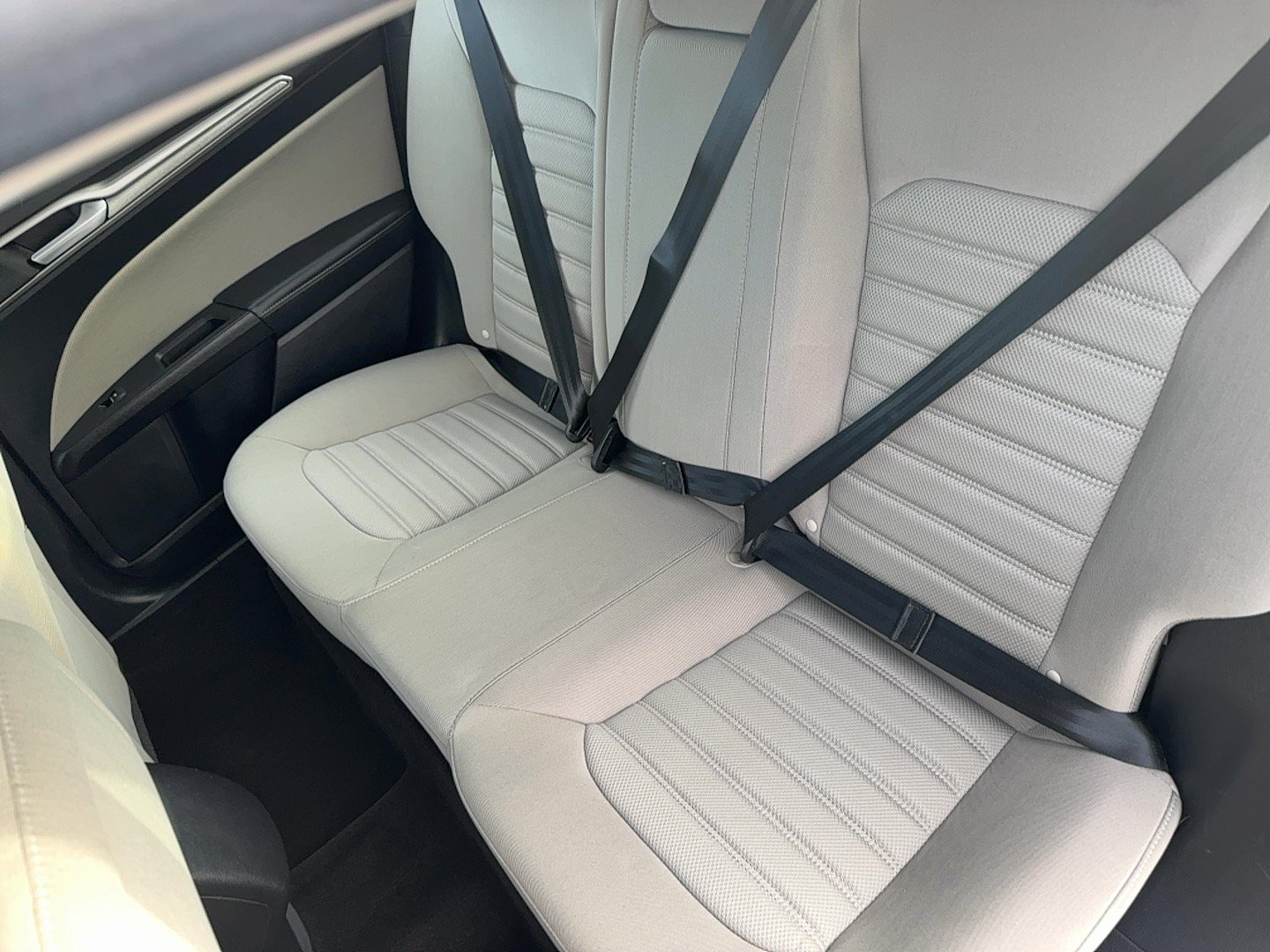 Used 2018 Ford Fusion S FWD image 13