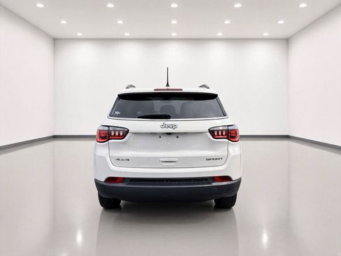 Used 2020 Jeep Compass Sport AWD/4WD image 4