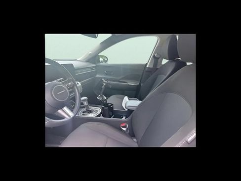 Used 2025 Hyundai Kona SEL AWD/4WD image 15