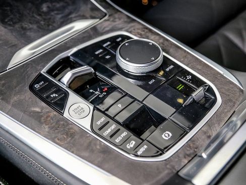 New 2026 BMW X7 xDrive40i w/ M Sport Package image 15