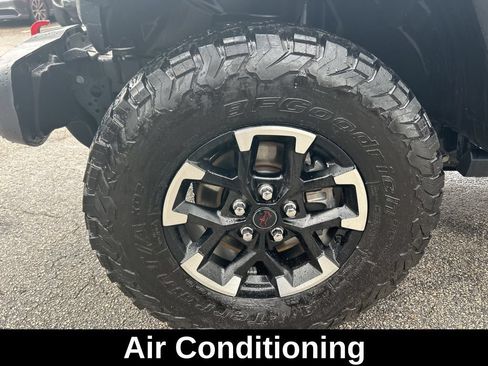 Certified 2025 Jeep Wrangler Unlimited Rubicon AWD/4WD image 18