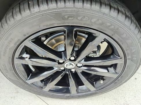 Used 2024 Jaguar E-PACE R-Dynamic SE image 57