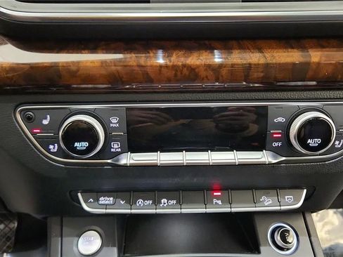 Used 2018 Audi Q5 2.0T Premium Plus w/ Premium Plus Package image 19