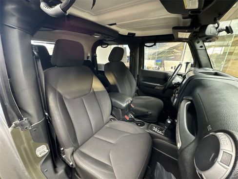 Used 2015 Jeep Wrangler Sport image 25