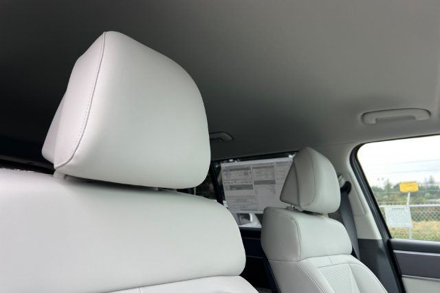 New 2026 Hyundai Santa Fe SEL FWD image 17