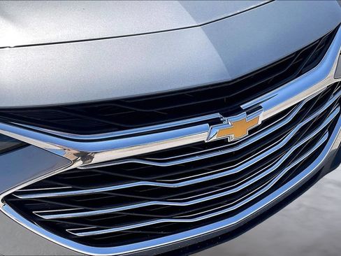 Used 2024 Chevrolet Malibu LT FWD image 30