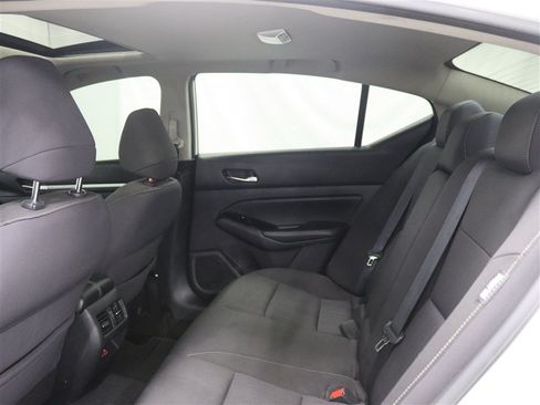 Used 2020 Nissan Altima 2.5 SV FWD image 17