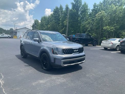 Used 2023 Kia Telluride EX X-Line AWD/4WD image 3