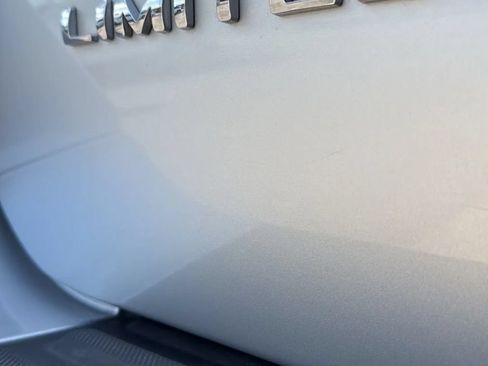 Used 2016 Ford Expedition Limited AWD/4WD image 9