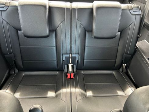 Used 2023 Volkswagen Atlas SEL AWD/4WD image 23