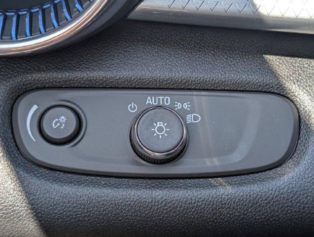 New 2026 Chevrolet Trax LT w/ Driver Confidence Package FWD image 24