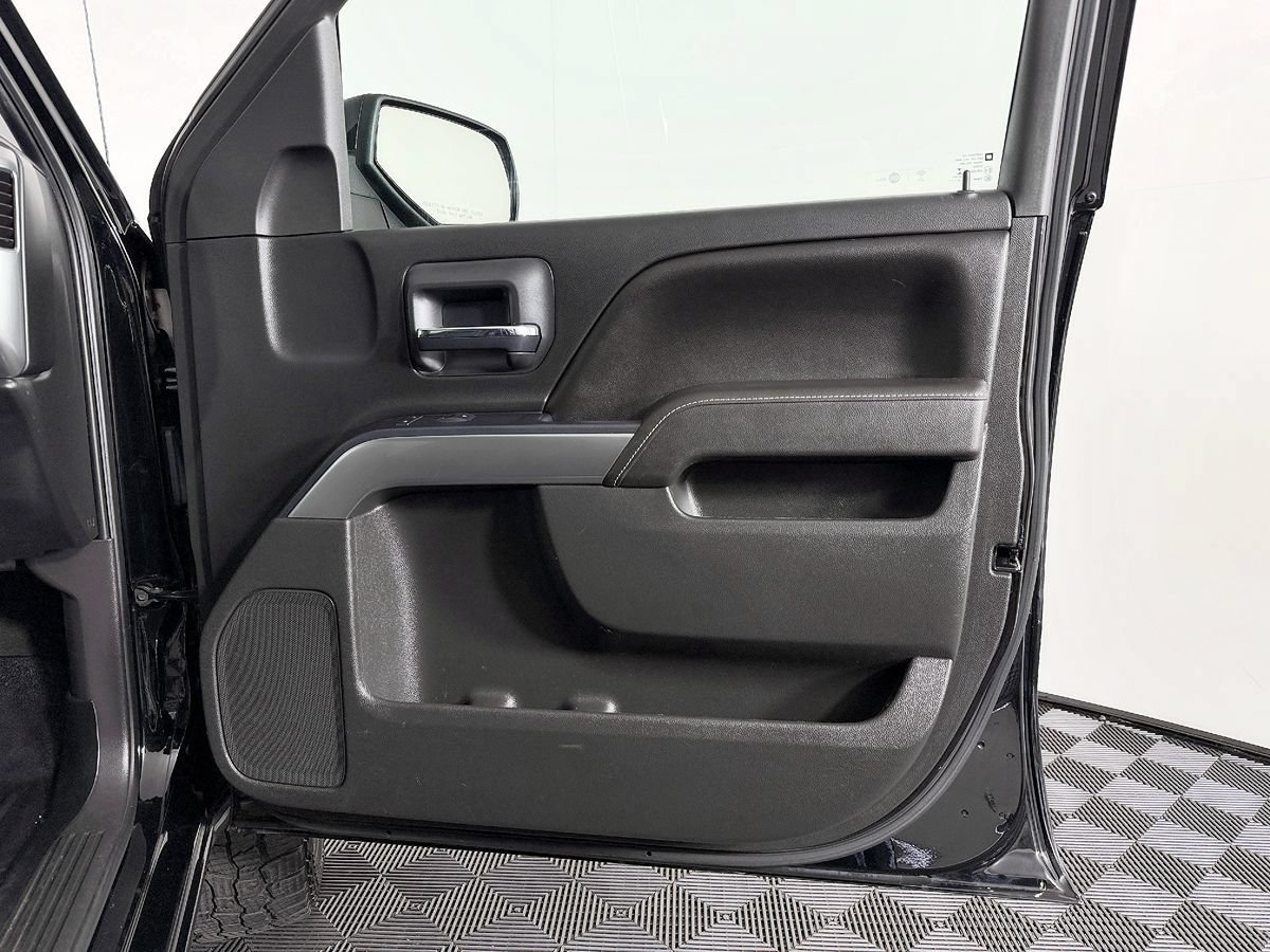 Used 2017 Chevrolet Silverado 1500 LT w/ All Star Edition AWD/4WD image 46