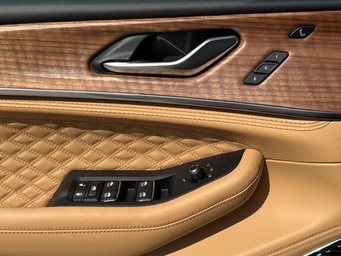 New 2026 Jeep Grand Cherokee Summit AWD/4WD image 16