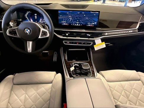New 2026 BMW X5 sDrive40i image 5