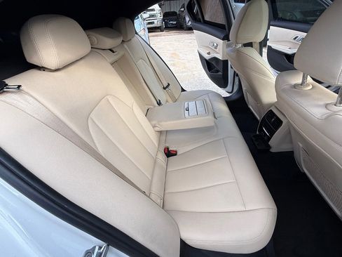 Used 2020 BMW 330i Sedan w/ Convenience Package image 18