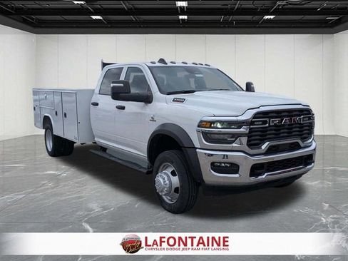 New 2026 RAM 5500 Tradesman w/ Chrome Appearance Group AWD/4WD image 11