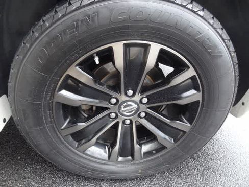 Used 2020 Nissan Armada Platinum w/ Captain's Chairs Package RWD image 43