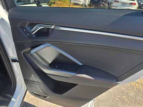 New 2025 Audi Q3 2.0T Premium Plus image 13