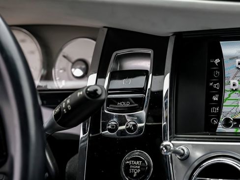 Used 2019 Rolls-Royce Ghost image 32