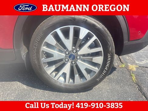 Used 2020 Ford Escape Titanium w/ Titanium Premium Package 2.0 AWD/4WD image 14