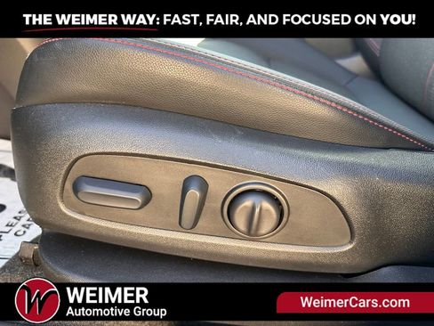 Used 2023 Chevrolet Equinox RS AWD/4WD image 11