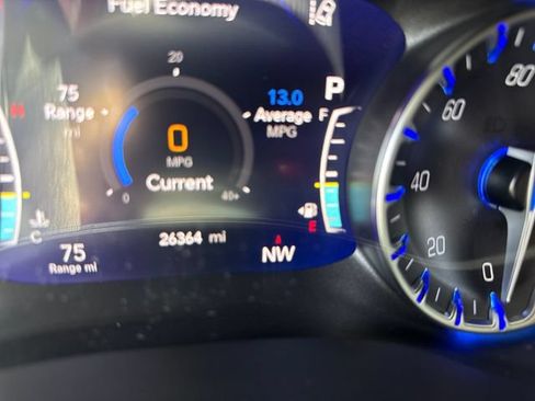 Used 2025 Chrysler Pacifica Select FWD image 16