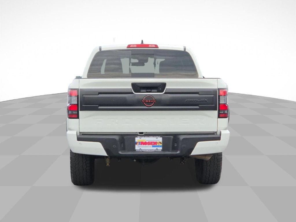 Used 2026 Nissan Frontier PRO-4X AWD/4WD image 4