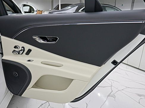 Used 2024 Bentley Flying Spur S V8 image 56