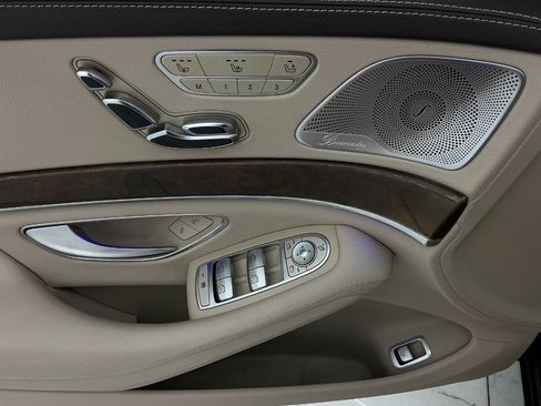 Used 2015 Mercedes-Benz S 550 4MATIC Sedan image 37