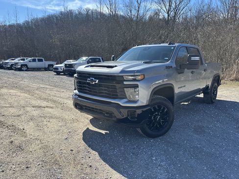 New 2026 Chevrolet Silverado 2500 Custom w/ Custom Value Package image 10