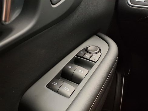 Used 2025 Buick Enclave Preferred FWD image 33
